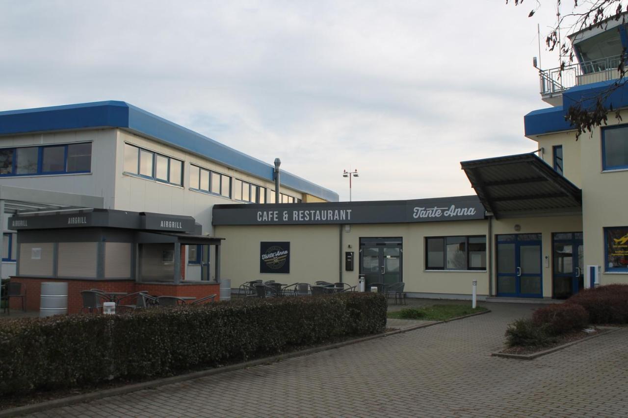 Pension Take Off Gera Exteriör bild